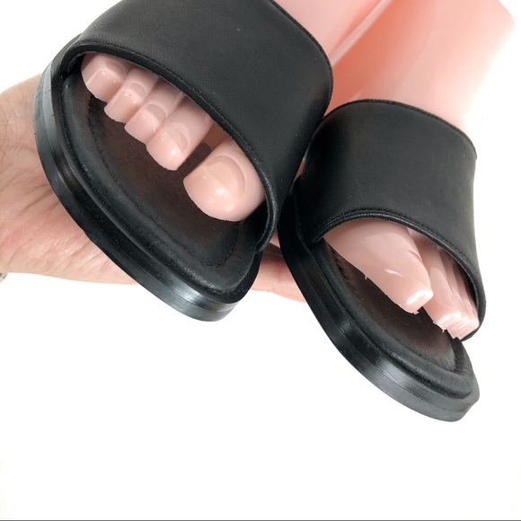 Grey City Sandals Size 7.5 M - Picture 3 of 15